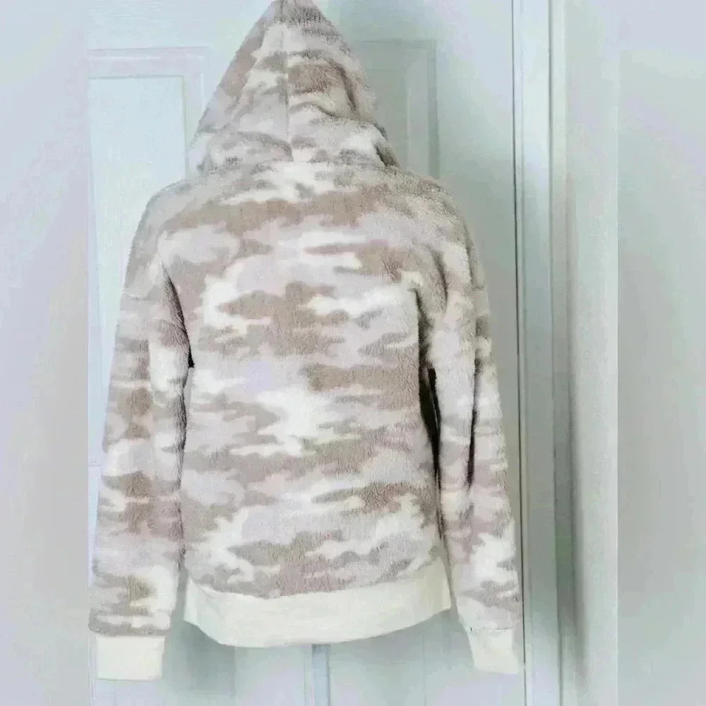 Calvin Klein Performance Camo Hooded Sweatshirt Size XS - Picture 2 of 9